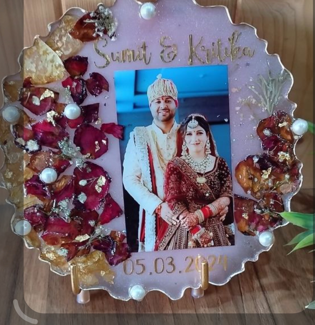 Resin photo frame
