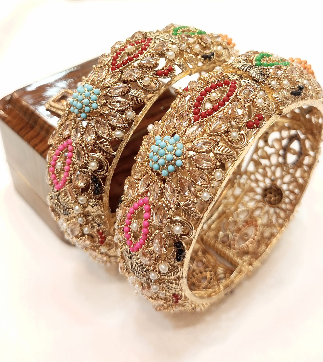 Pair Beautiful Bangles