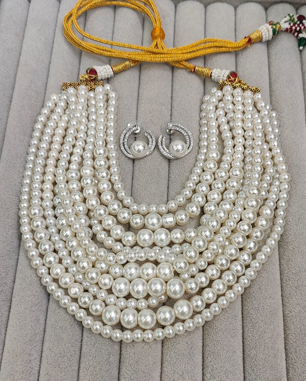 Alia Bhatt Pearl Necklace