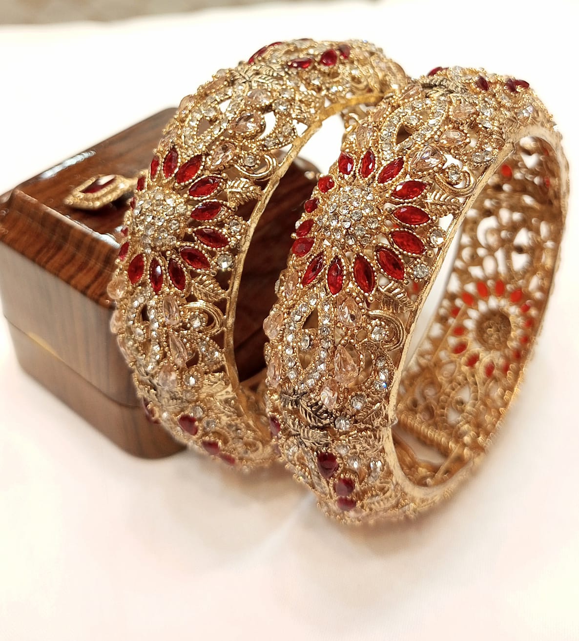 Pair Beautiful Bangles