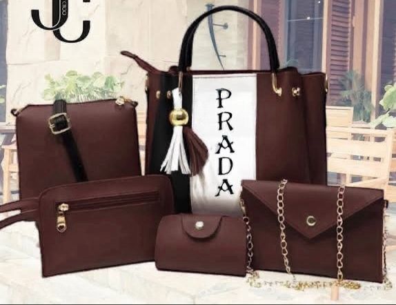 Prada Handbag 👜