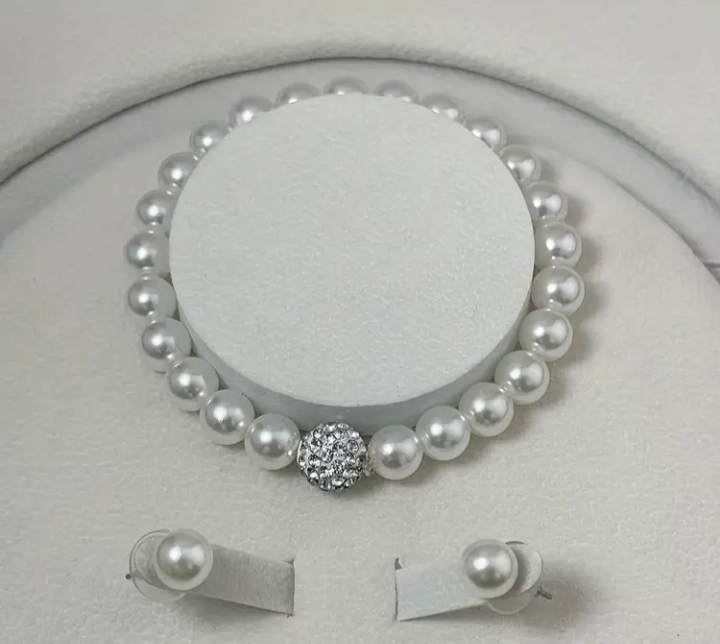 Pearl Necklace