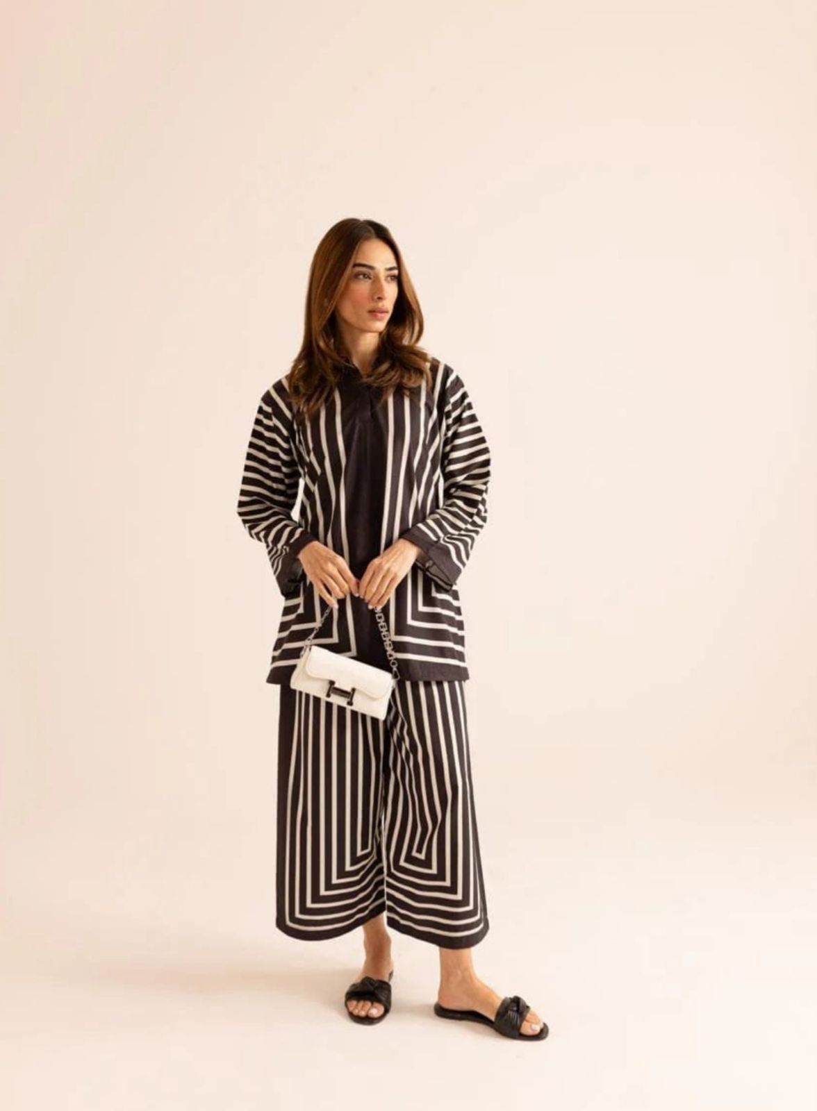 FULLY TRENDING LADIES LONG&SHORT SHIRTS