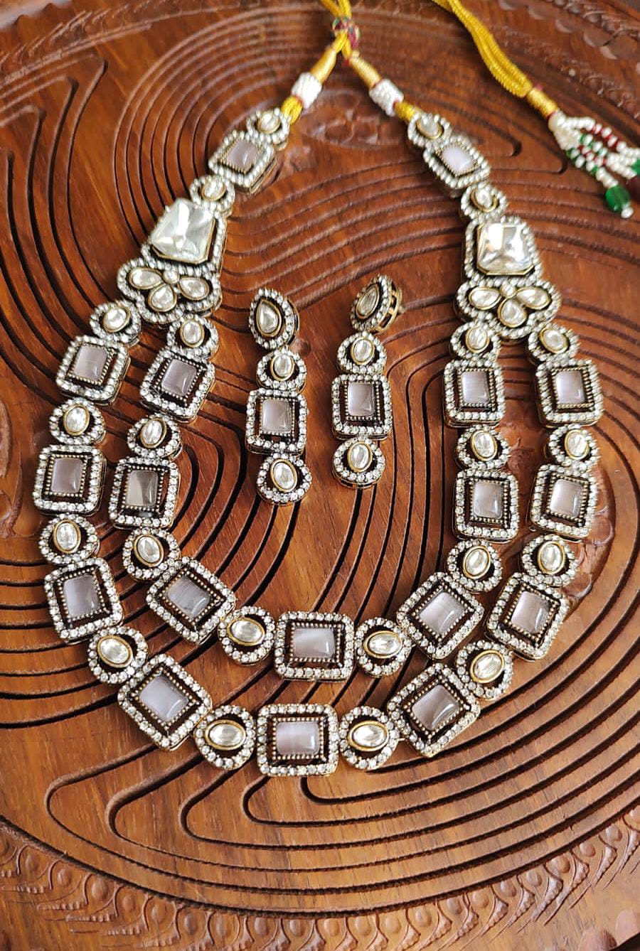 South Style Necklace