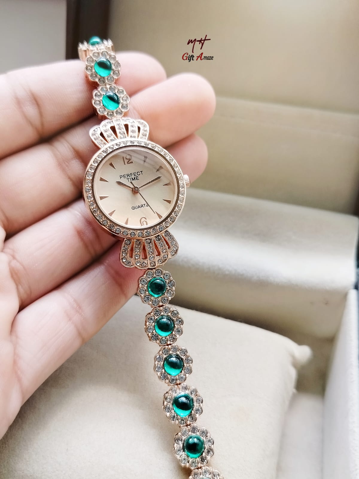 Stone Fashion Jewelry Watch For Girls