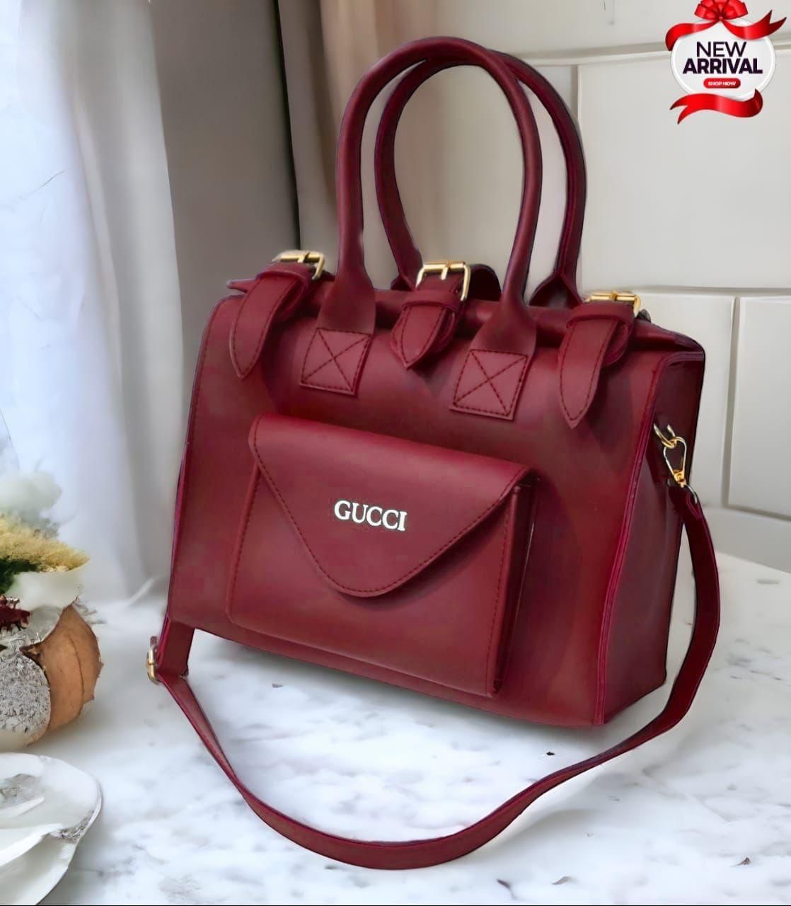 LADIES DUFFLE STYLE BAG