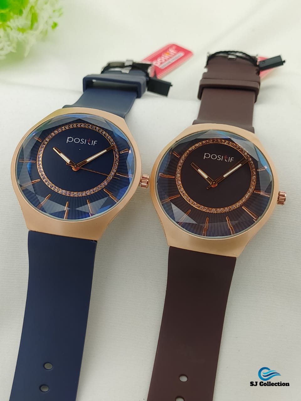 *Highlights*  Premium quality positive Quartz watch. Couple watch