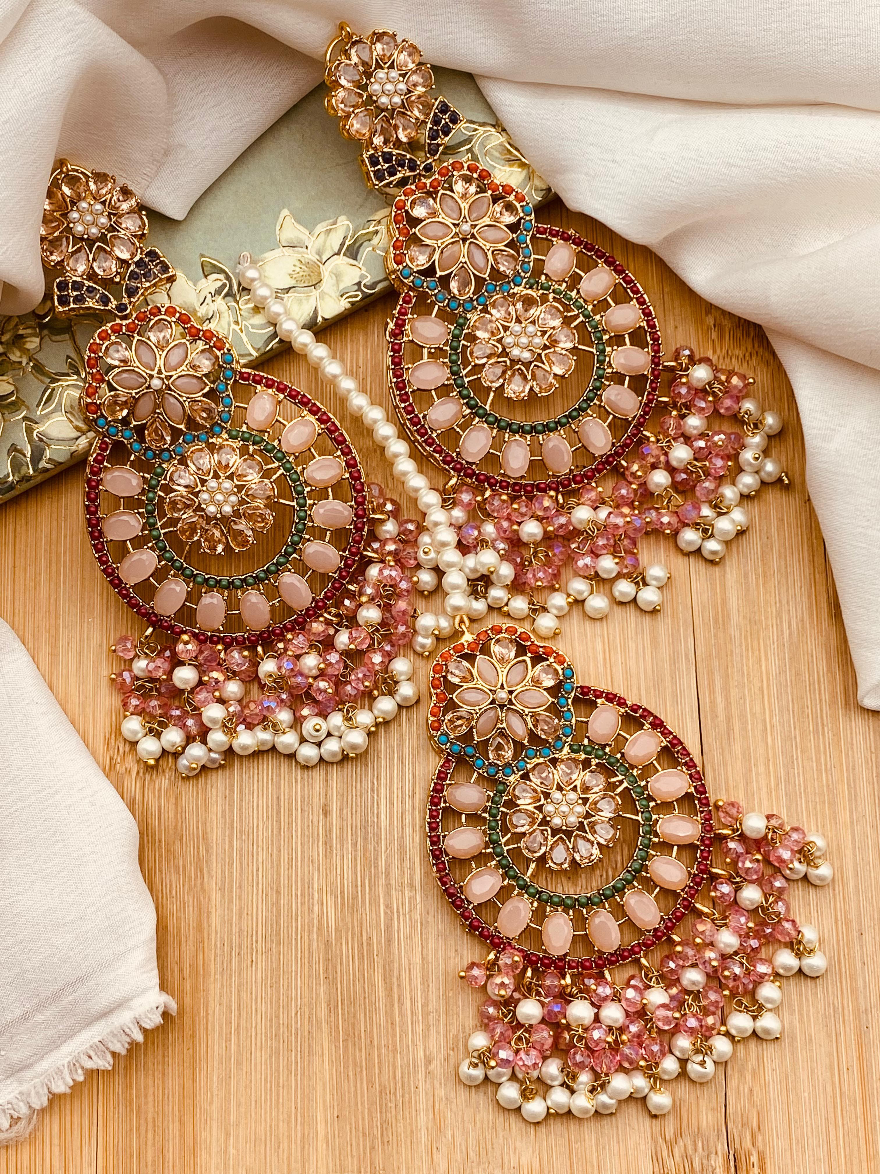 Nauratan Teeka & Earrings