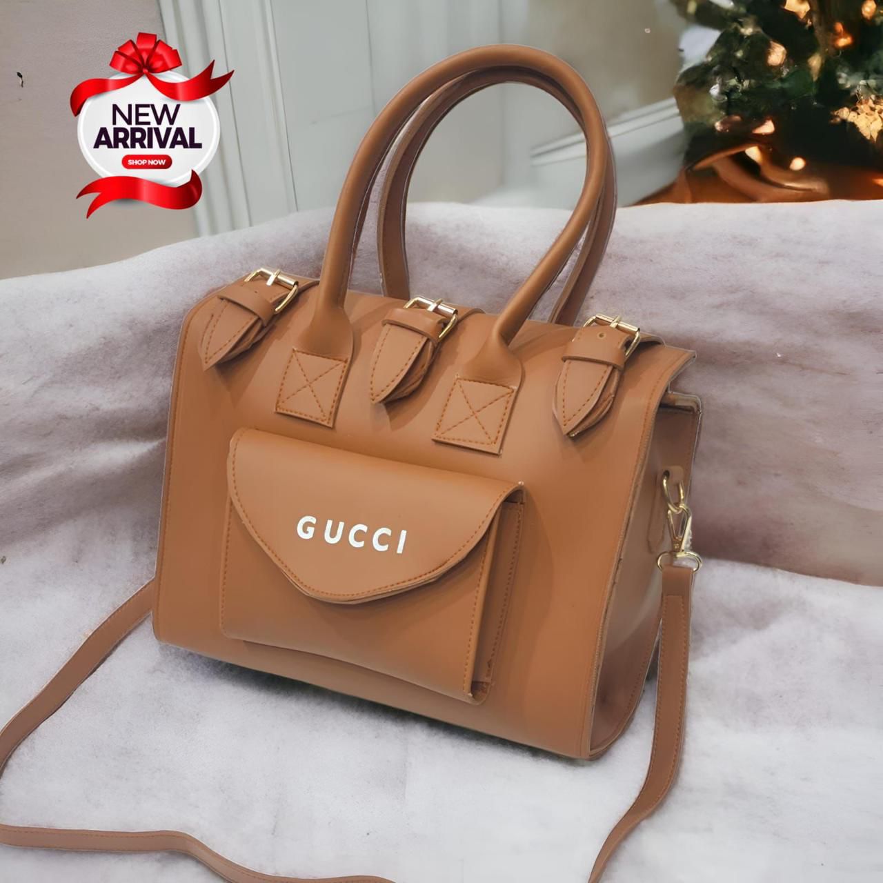 LADIES DUFFLE STYLE BAG