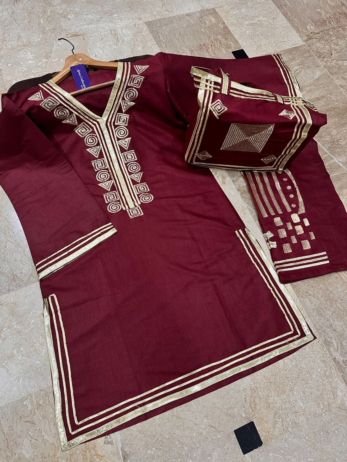 3 pec women suits with MN watching bag