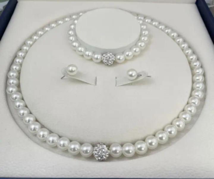 Pearl Necklace