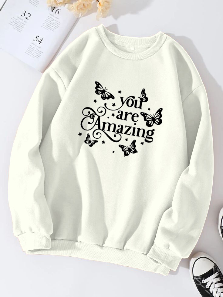 ALHUMDULILLAH ❤️  *Girls Winter SweatShirt* 😍  Fabric: *Fleece* 👍🏻 1