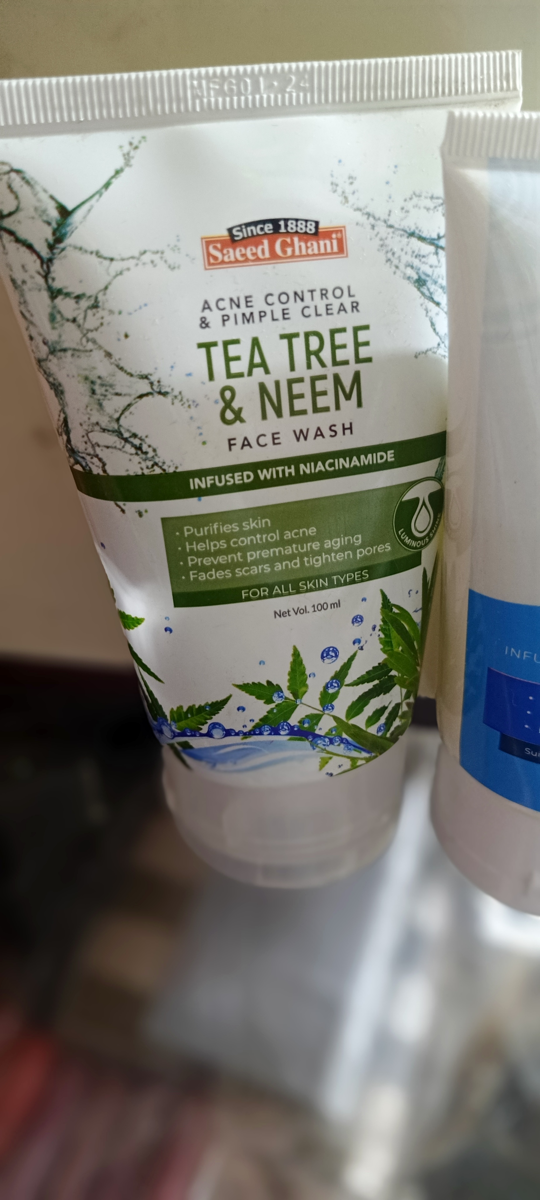 Saeed ghani tea & neem face wash