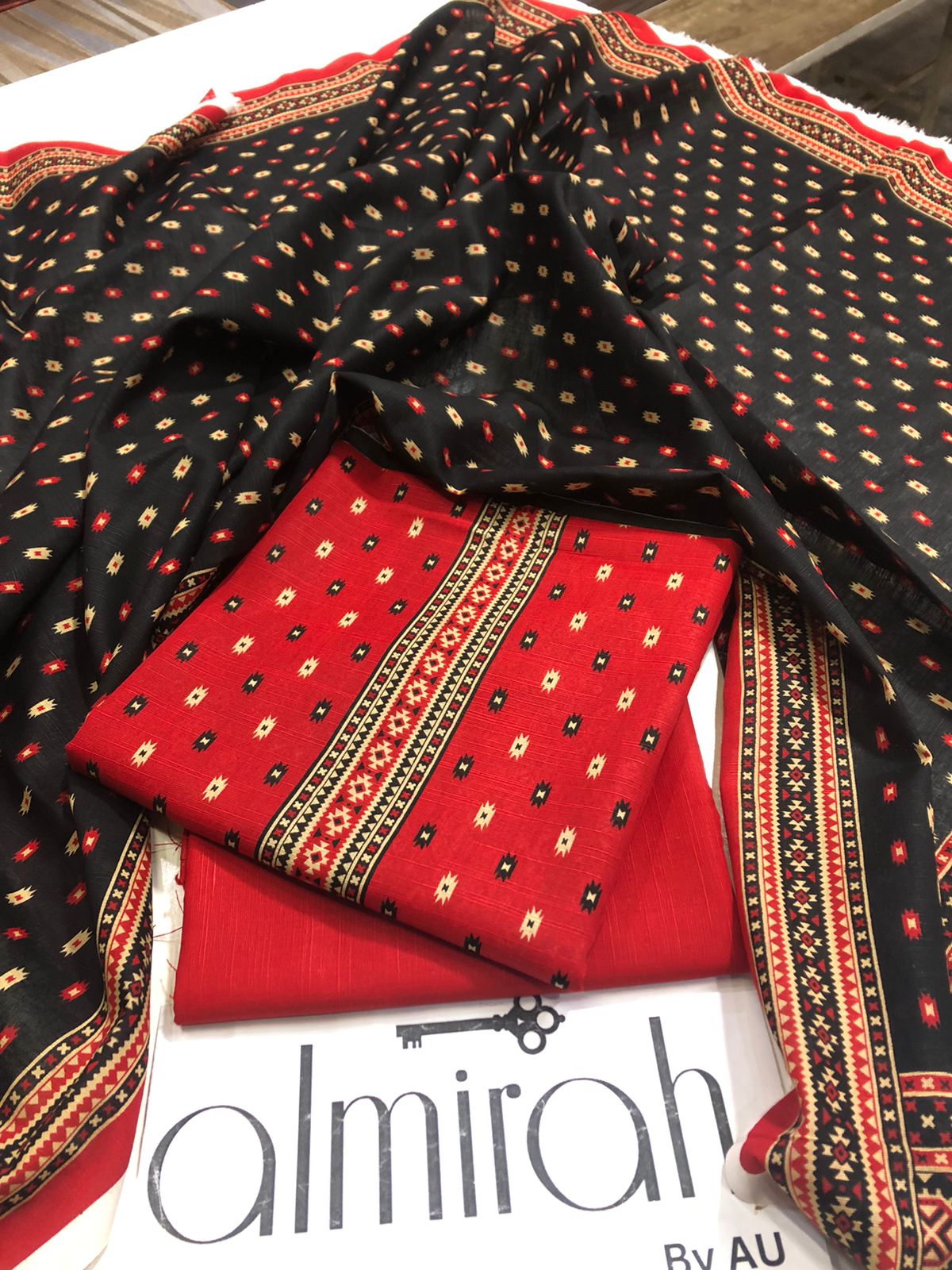 *بِسْمِ اللَّهِ الرَّحْمَنِ الرَّحِيم*  *💯ORIGINAL ALMIRAH 3PC✨*