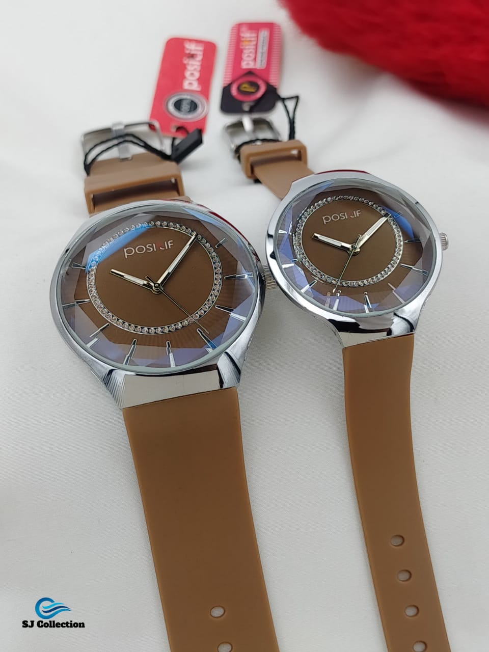 *Highlights*  Premium quality positive Quartz watch. Couple watch