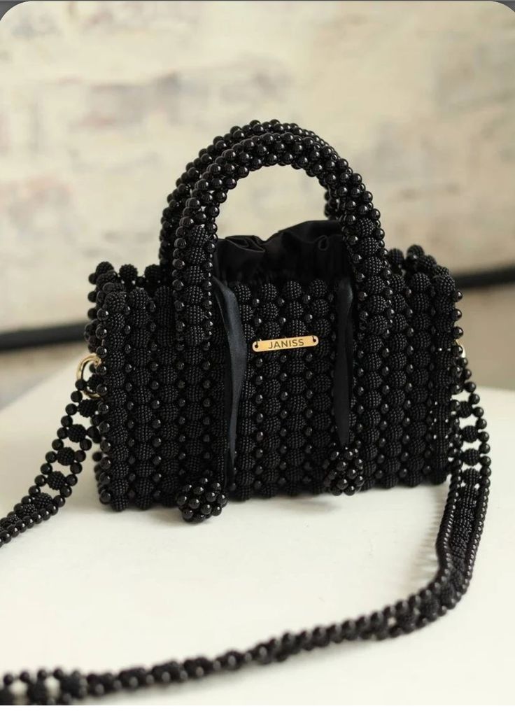 Black pearl bag