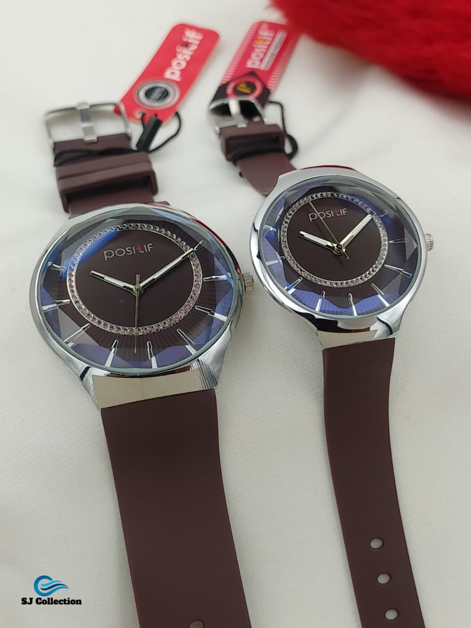 *Highlights*  Premium quality positive Quartz watch. Couple watch