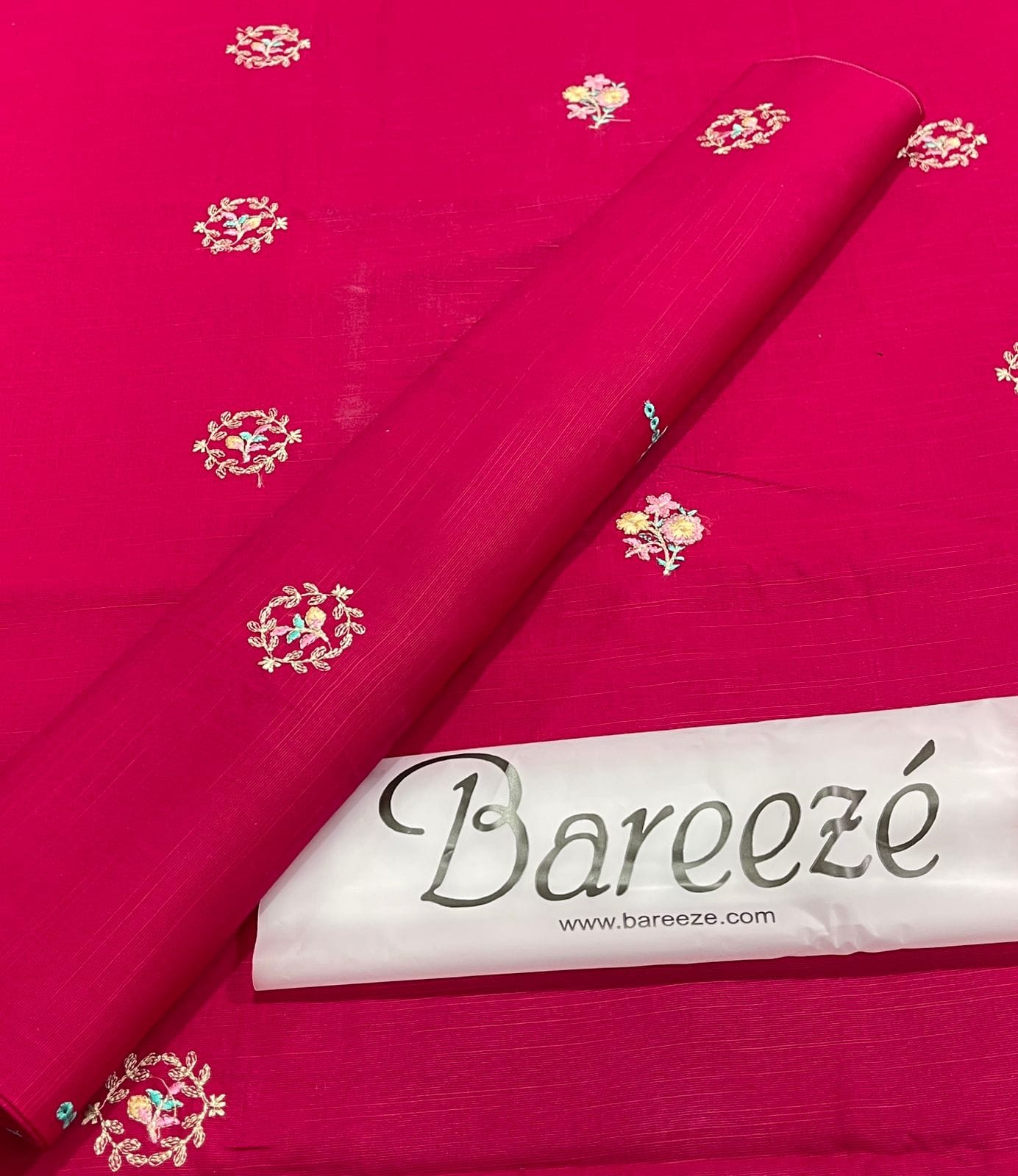 *BAREEZE (PREMIUM KHADDAR)*