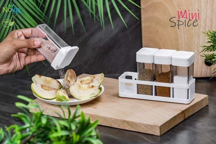 •  Material: Plastic •  Number Of Pieces: 4 Pcs •