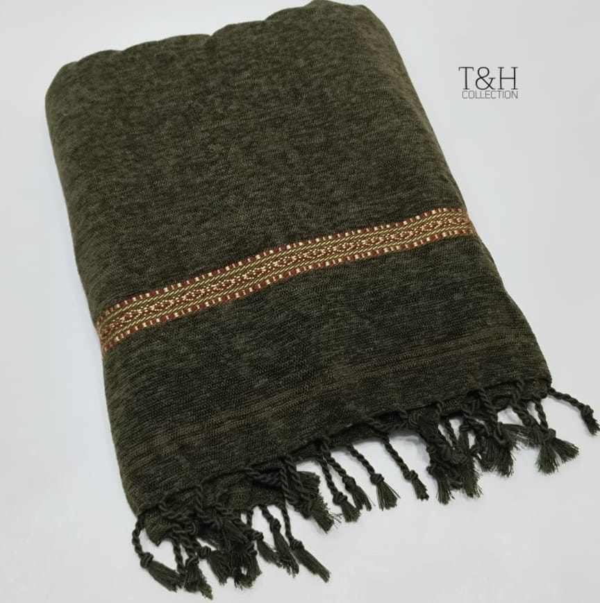 Mens valvet shawl