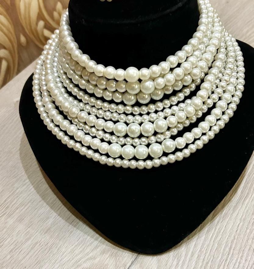 Alia Bhatt Pearl Necklace